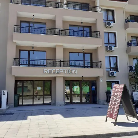 Helen's By The Sea * 圣弗拉斯